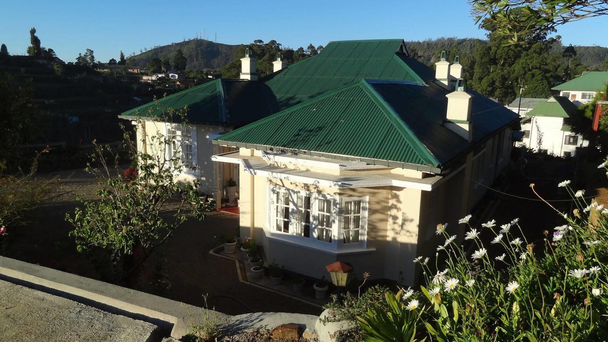 Senani Colonial Holiday Bungalow Nuwara Eliya Extérieur photo