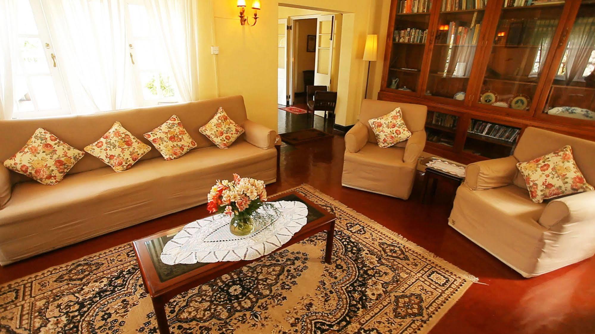 Senani Colonial Holiday Bungalow Nuwara Eliya Extérieur photo